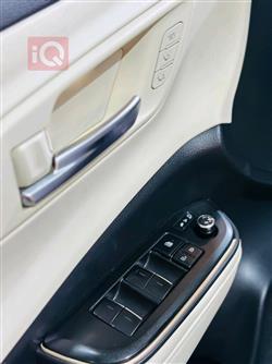 تۆیۆتا کراون